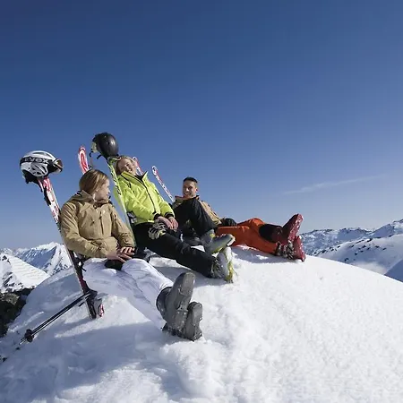 Christine Апартаменты